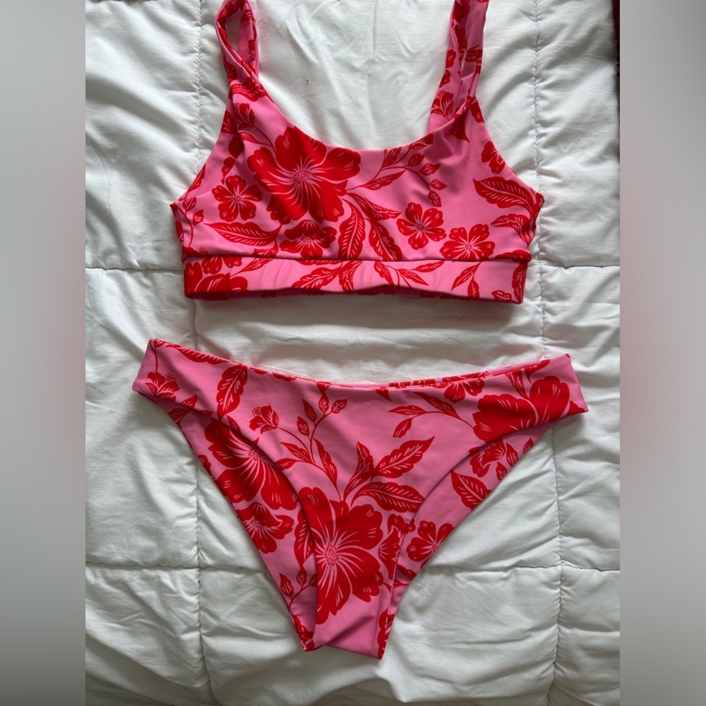 kulani kinis bikini